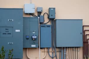 לוח חשמל תקין - כל מה שצריך לדעת כדי להימנע מתקלות בלוח החשמל בבית